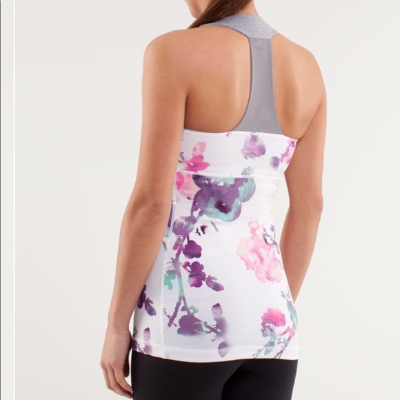 Lululemon Blurred Blossom Scoop Neck Tank RARE - Picture 2 of 7